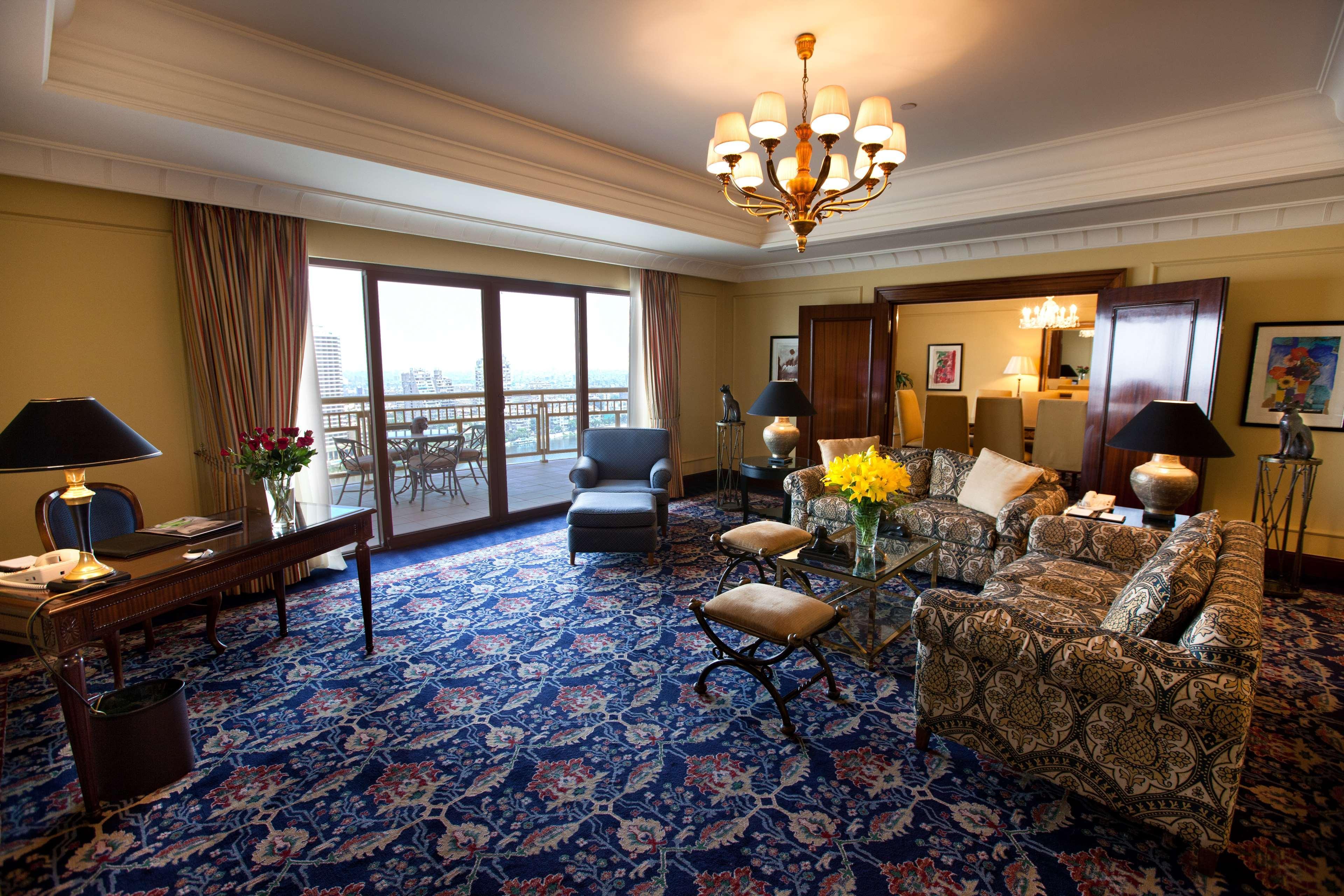 콘라드 카이로 호텔&카지노 객실 사진 A suite at the InterContinental
