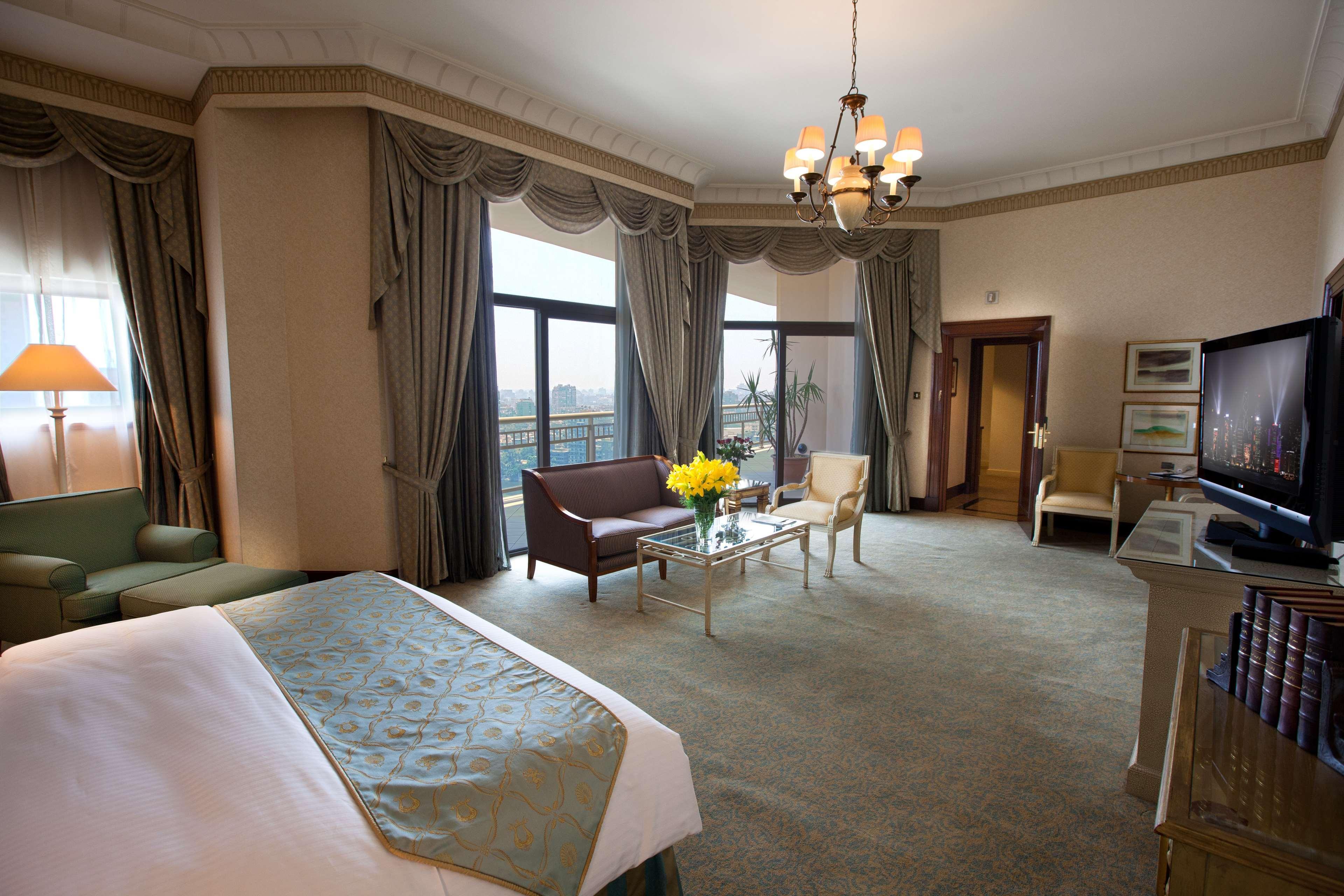 콘라드 카이로 호텔&카지노 외부 사진 A suite at the hotel
