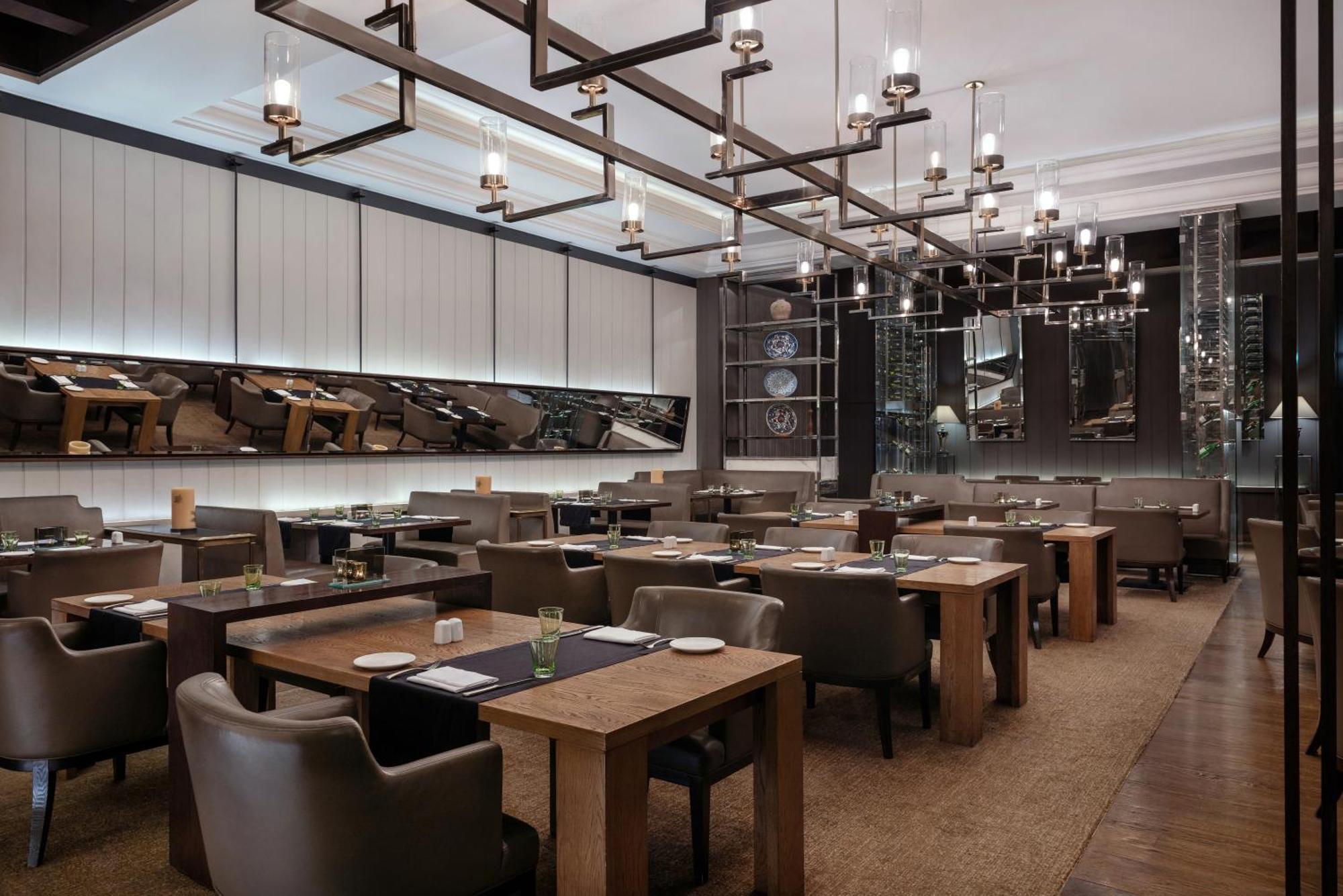 콘라드 카이로 호텔&카지노 외부 사진 The interior of the restaurant