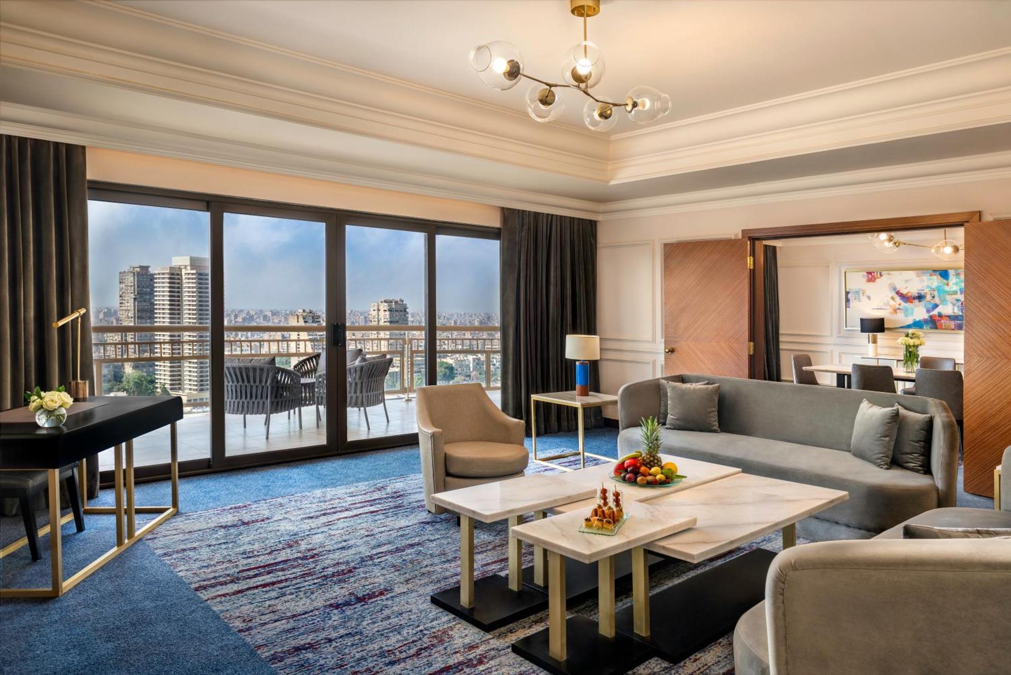 콘라드 카이로 호텔&카지노 외부 사진 A suite at the hotel