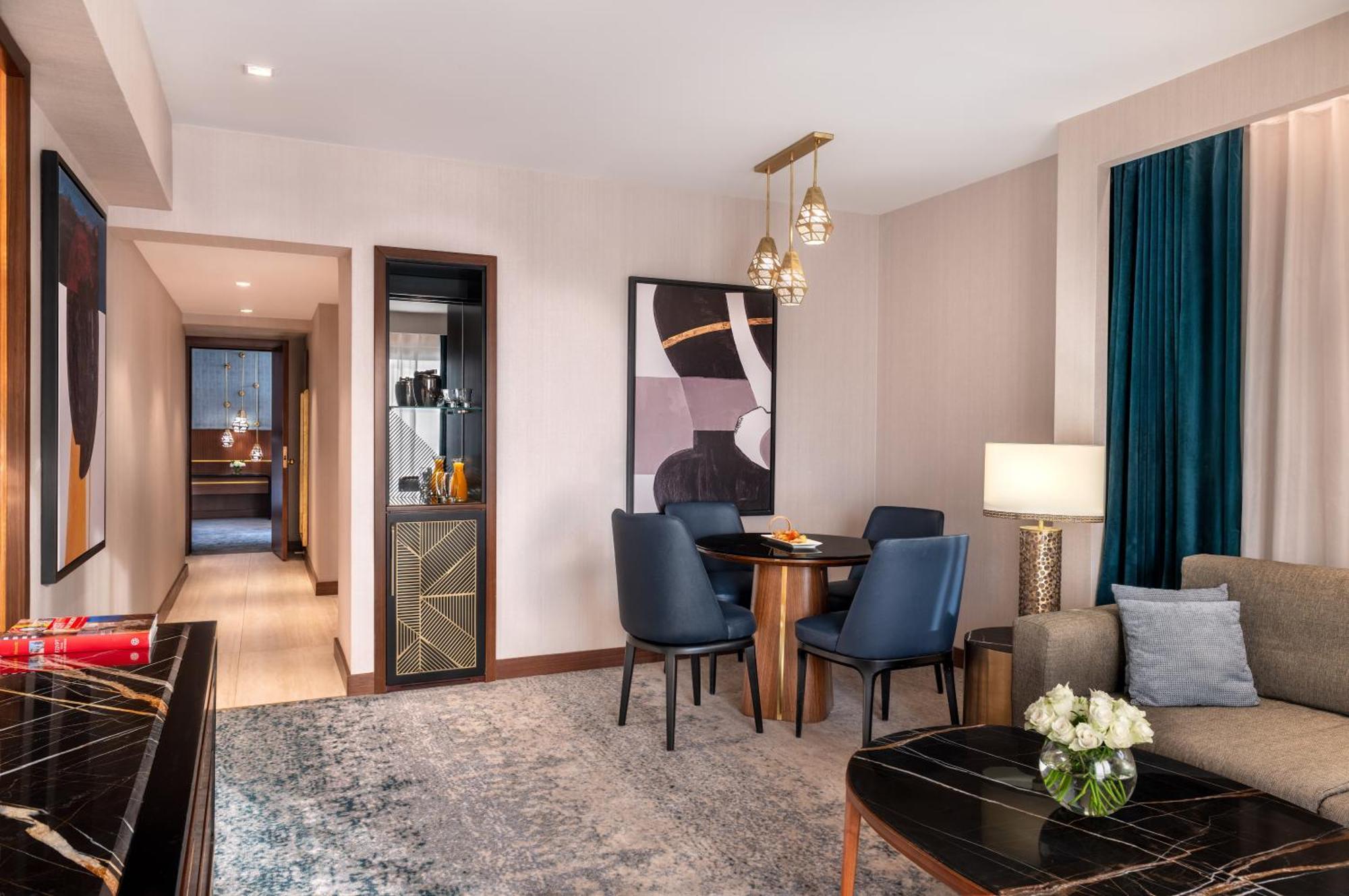 콘라드 카이로 호텔&카지노 외부 사진 A suite at the hotel